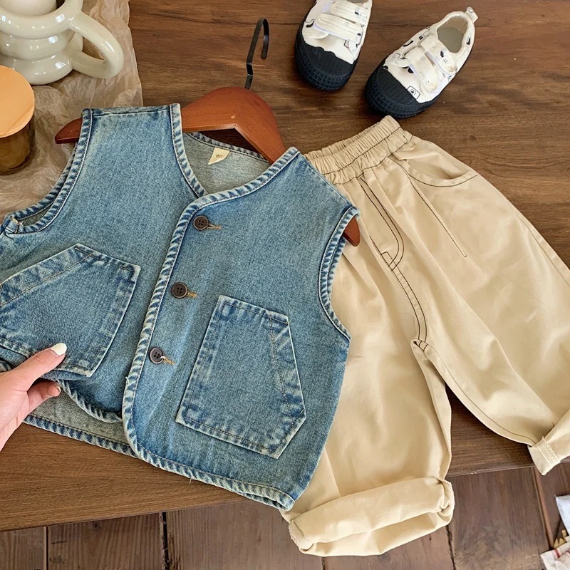 子供服秋の服新作 子供用韓国版カウボーイベスト 男の子秋のコート 女の子の上着