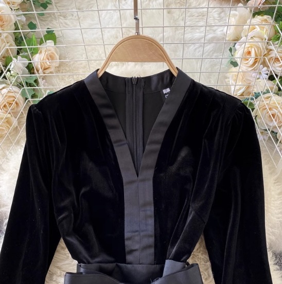 レディース ワンピース ロング マキシ 長袖 Vネック 切り替え ベルト ウエストマーク ウエストリボン スリット バックスリット ベロア かわいい きれいめ 上品 おしゃれ レトロ エスニック レディース ワンピース ロング マキシ 長袖 Vネック 切り替え ベルト ウエストマーク ウエストリボン スリット バックスリット ベロア かわいい きれいめ 上品 おしゃれ レトロ エスニック