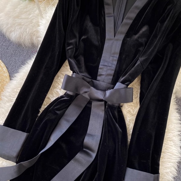 レディース ワンピース ロング マキシ 長袖 Vネック 切り替え ベルト ウエストマーク ウエストリボン スリット バックスリット ベロア かわいい きれいめ 上品 おしゃれ レトロ エスニック レディース ワンピース ロング マキシ 長袖 Vネック 切り替え ベルト ウエストマーク ウエストリボン スリット バックスリット ベロア かわいい きれいめ 上品 おしゃれ レトロ エスニック