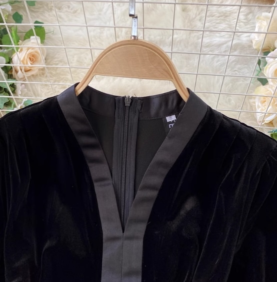 レディース ワンピース ロング マキシ 長袖 Vネック 切り替え ベルト ウエストマーク ウエストリボン スリット バックスリット ベロア かわいい きれいめ 上品 おしゃれ レトロ エスニック レディース ワンピース ロング マキシ 長袖 Vネック 切り替え ベルト ウエストマーク ウエストリボン スリット バックスリット ベロア かわいい きれいめ 上品 おしゃれ レトロ エスニック