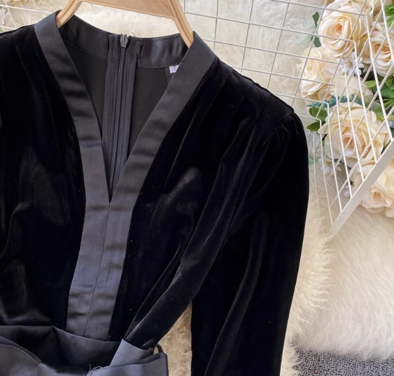 レディース ワンピース ロング マキシ 長袖 Vネック 切り替え ベルト ウエストマーク ウエストリボン スリット バックスリット ベロア かわいい きれいめ 上品 おしゃれ レトロ エスニック レディース ワンピース ロング マキシ 長袖 Vネック 切り替え ベルト ウエストマーク ウエストリボン スリット バックスリット ベロア かわいい きれいめ 上品 おしゃれ レトロ エスニック