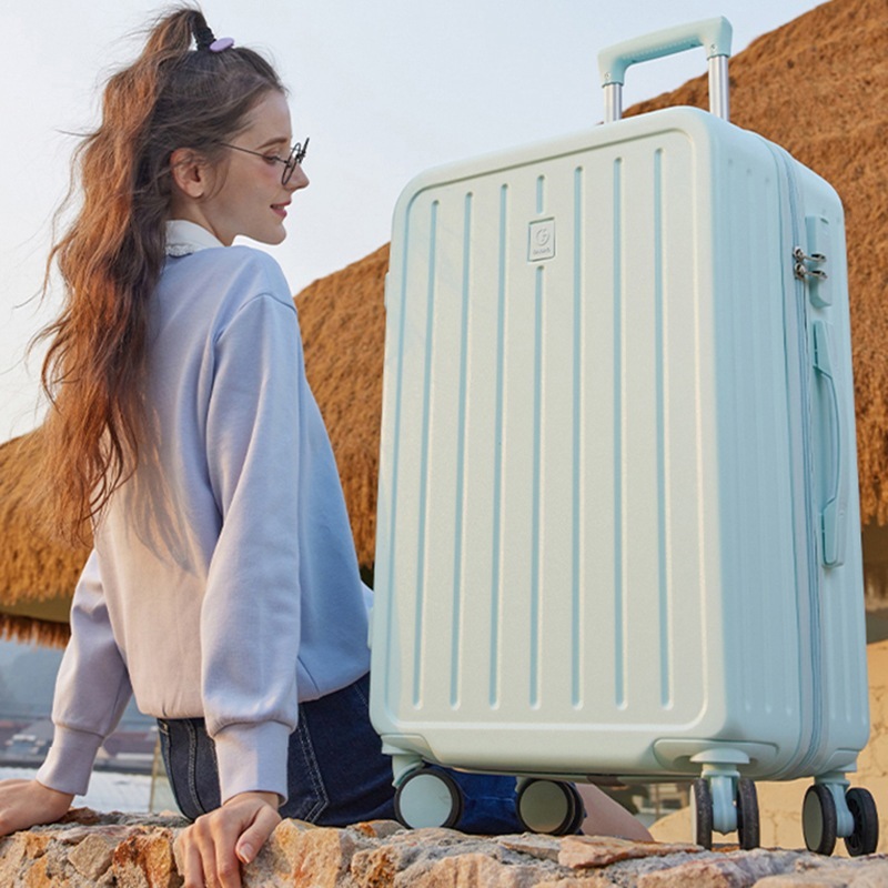 キャリーケース スーツケース 超軽量 耐衝撃 ハンドル 多段階調整 静音キャスター ins人気 短途旅行