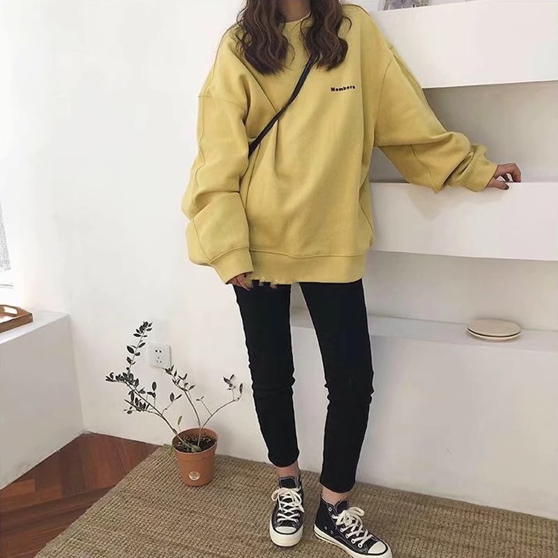 オーバーサイズ 胸ロゴ バックジグザグ模様 ワンポイント トップス スウェット プルオーバー トレーナー ミディアム丈 長袖 ドロップショルダー 襟なし クルーネック シンプル カジュアル おしゃれ オーバーサイズ 胸ロゴ バックジグザグ模様 ワンポイント トップス スウェット プルオーバー トレーナー ミディアム丈 長袖 ドロップショルダー 襟なし クルーネック シンプル カジュアル おしゃれ