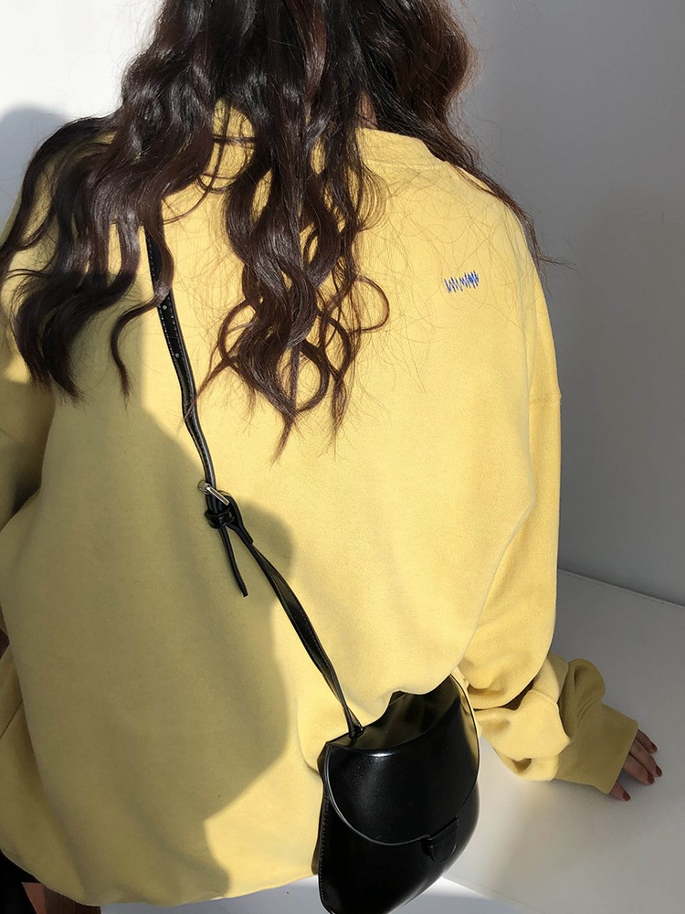 オーバーサイズ 胸ロゴ バックジグザグ模様 ワンポイント トップス スウェット プルオーバー トレーナー ミディアム丈 長袖 ドロップショルダー 襟なし クルーネック シンプル カジュアル おしゃれ オーバーサイズ 胸ロゴ バックジグザグ模様 ワンポイント トップス スウェット プルオーバー トレーナー ミディアム丈 長袖 ドロップショルダー 襟なし クルーネック シンプル カジュアル おしゃれ