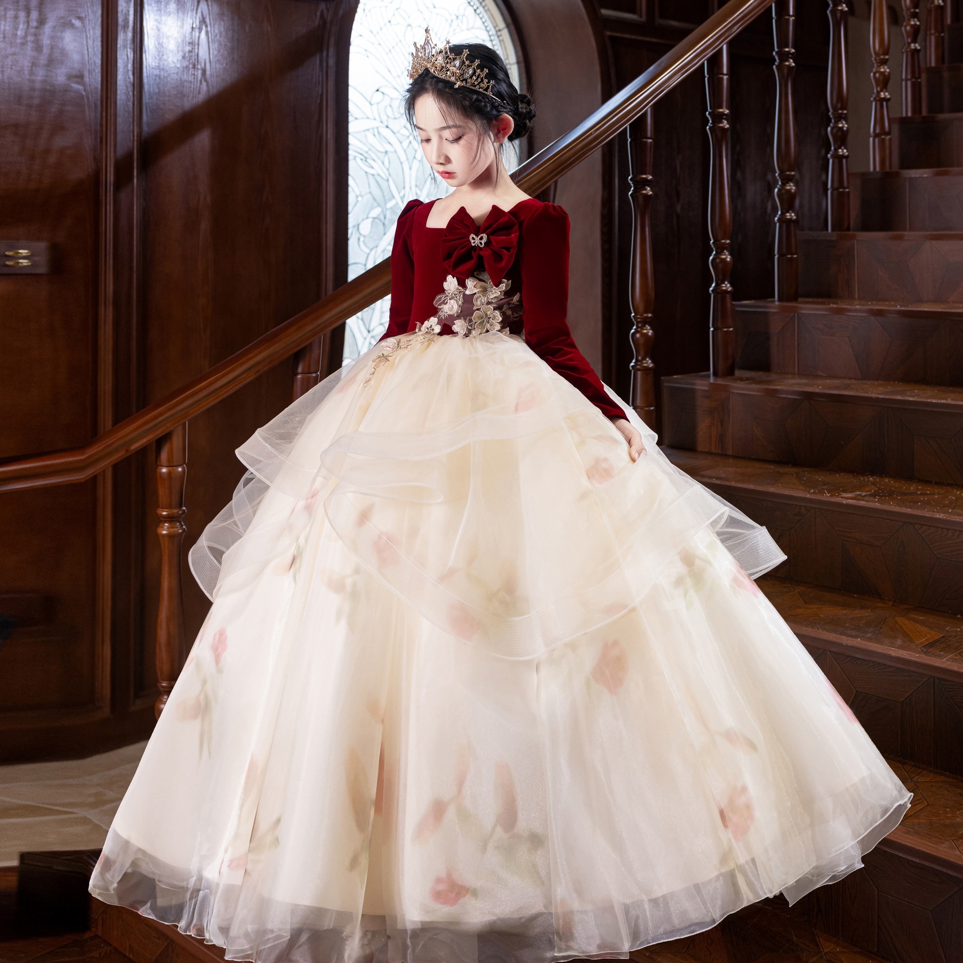 【2枚購入で 3oo円OFF】レッドガールドレススプリングチルドレンパフォーマンスホストバースデープリンセスドレスはファッショナブル 【2枚購入で 3oo円OFF】レッドガールドレススプリングチルドレンパフォーマンスホストバースデープリンセスドレスはファッショナブル