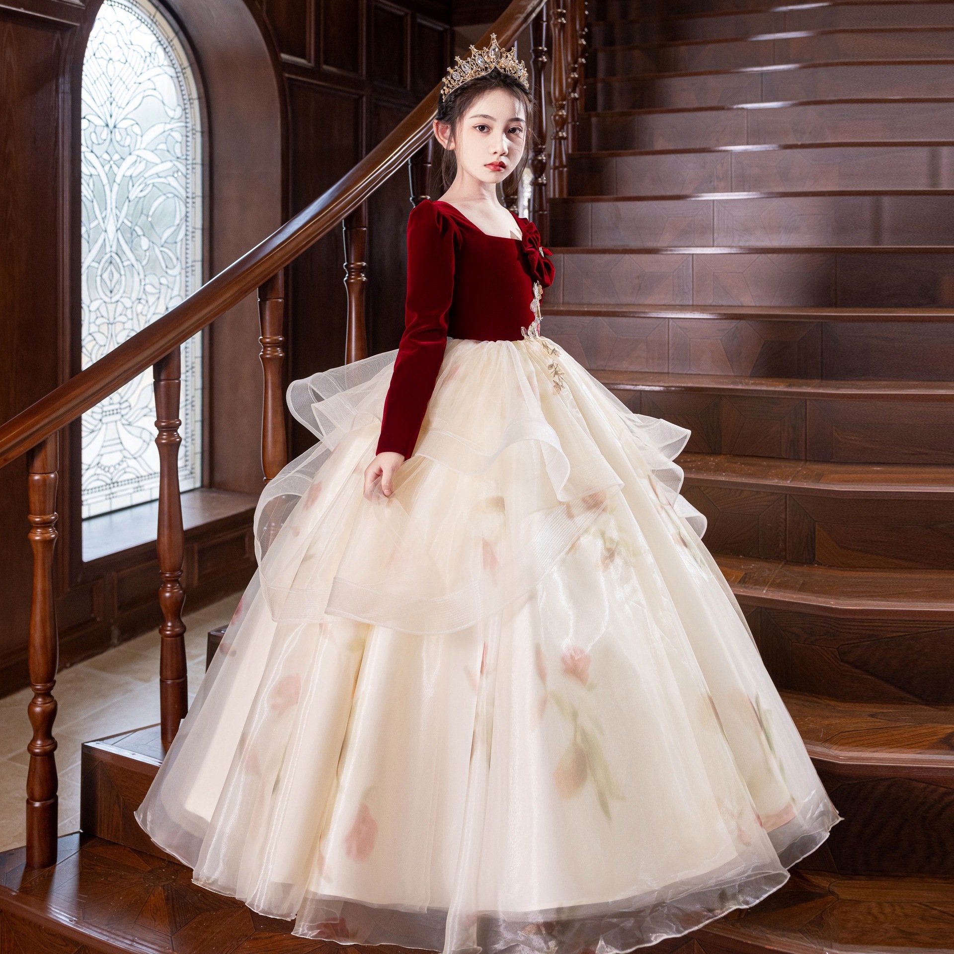 【2枚購入で 3oo円OFF】レッドガールドレススプリングチルドレンパフォーマンスホストバースデープリンセスドレスはファッショナブル 【2枚購入で 3oo円OFF】レッドガールドレススプリングチルドレンパフォーマンスホストバースデープリンセスドレスはファッショナブル