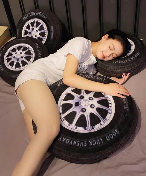 癒しグッズ 抱き枕 タイヤ柄 クリスマス 誕生日 おもちゃ 40c かわいい PP綿 贈り物 肌触りいい 彼氏に 柔らか プレゼント 椅子 ギフト インテリア おもしろ クッション 座布団 癒しグッズ 抱き枕 タイヤ柄 クリスマス 誕生日 おもちゃ 40c かわいい PP綿 贈り物 肌触りいい 彼氏に 柔らか プレゼント 椅子 ギフト インテリア おもしろ クッション 座布団