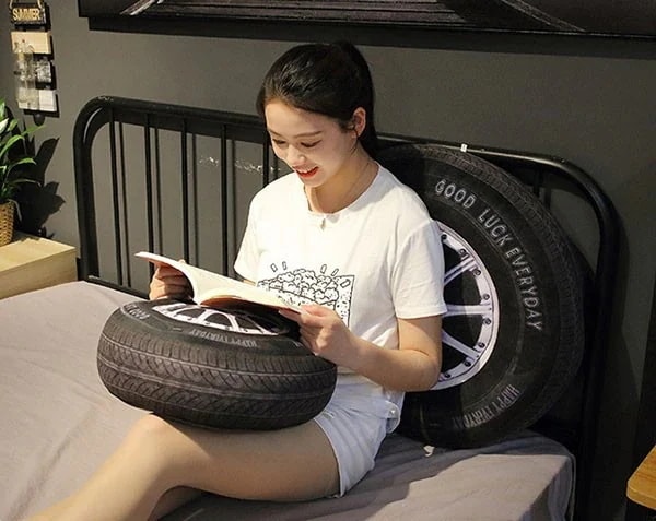 癒しグッズ 抱き枕 タイヤ柄 クリスマス 誕生日 おもちゃ 40c かわいい PP綿 贈り物 肌触りいい 彼氏に 柔らか プレゼント 椅子 ギフト インテリア おもしろ クッション 座布団 癒しグッズ 抱き枕 タイヤ柄 クリスマス 誕生日 おもちゃ 40c かわいい PP綿 贈り物 肌触りいい 彼氏に 柔らか プレゼント 椅子 ギフト インテリア おもしろ クッション 座布団