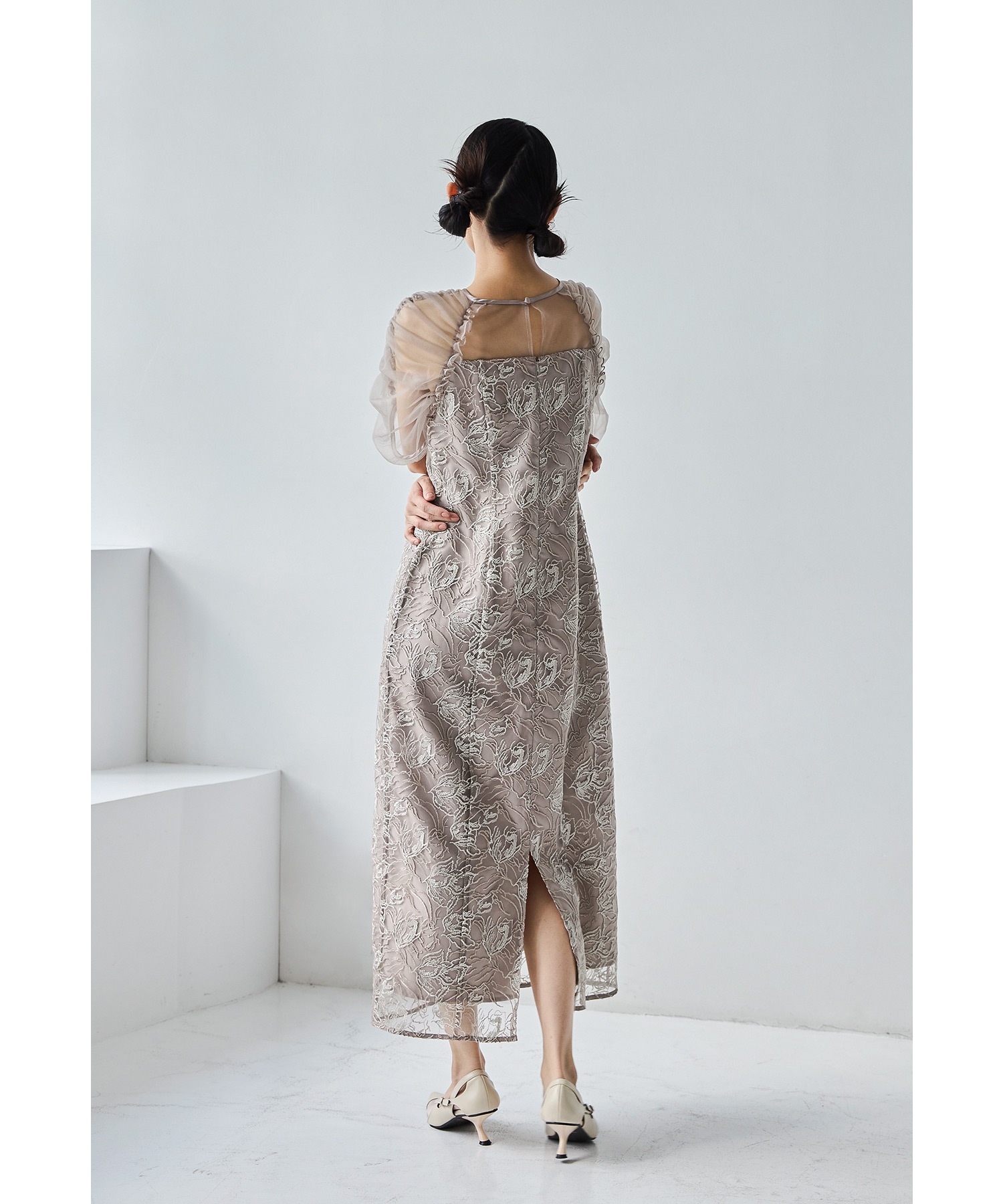 刺繍レースギャザースリーブドレス パーティードレス 結婚式 花柄 レース チュール シアー フレア フェミニン 可愛い お呼ばれ パーティー 二次会 披露宴 謝恩会 成人式 同窓会 卒業式