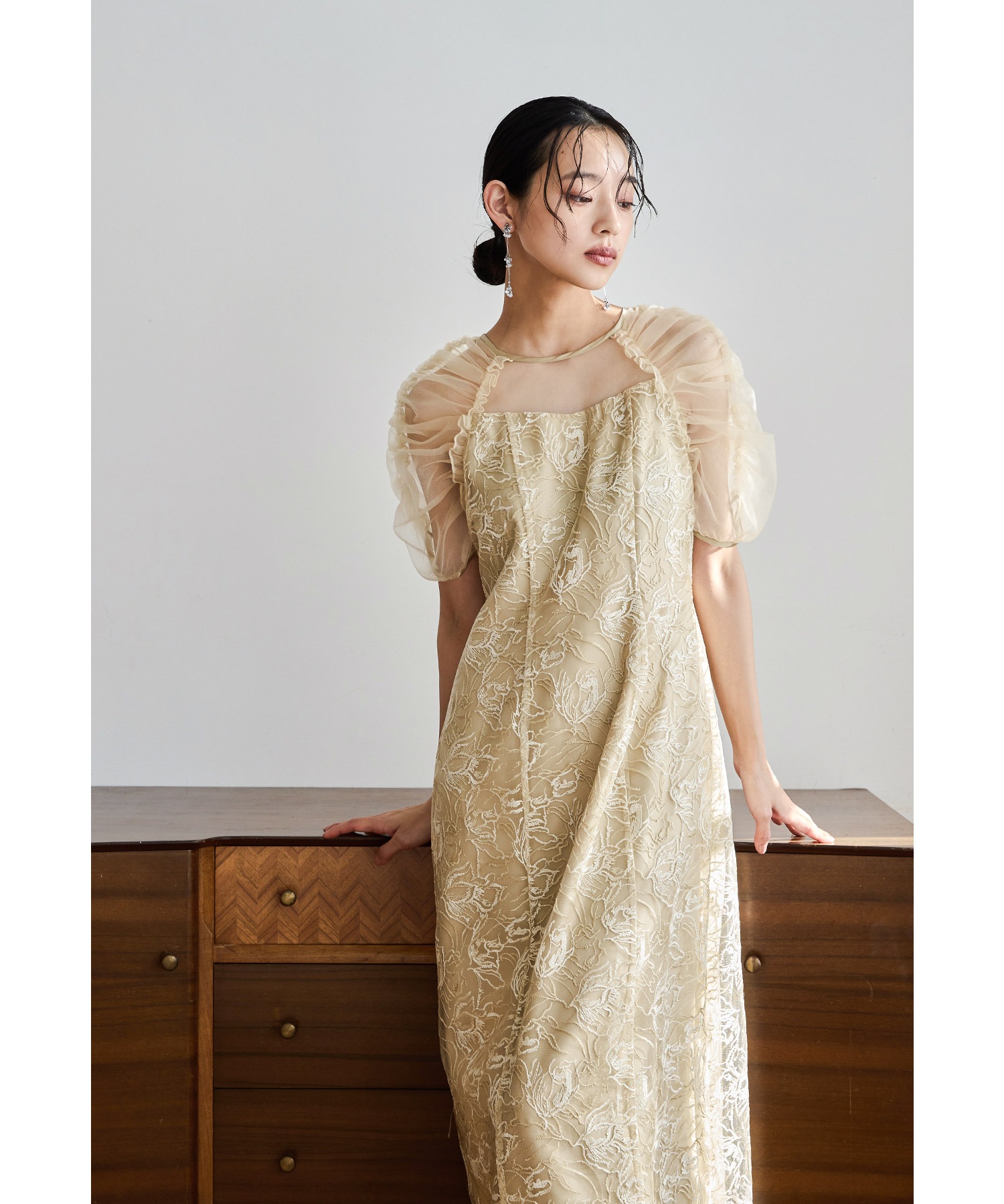 刺繍レースギャザースリーブドレス パーティードレス 結婚式 花柄 レース チュール シアー フレア フェミニン 可愛い お呼ばれ パーティー 二次会 披露宴 謝恩会 成人式 同窓会 卒業式