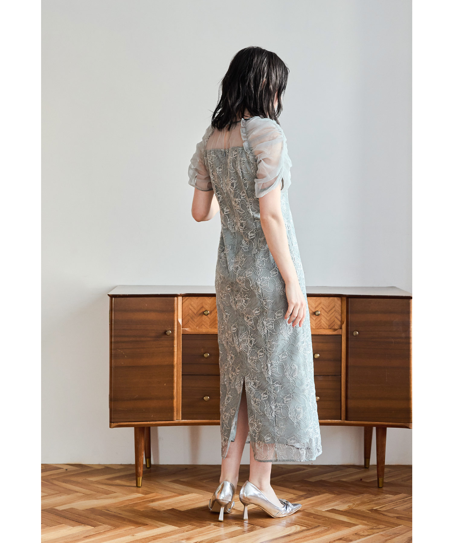 刺繍レースギャザースリーブドレス パーティードレス 結婚式 花柄 レース チュール シアー フレア フェミニン 可愛い お呼ばれ パーティー 二次会 披露宴 謝恩会 成人式 同窓会 卒業式