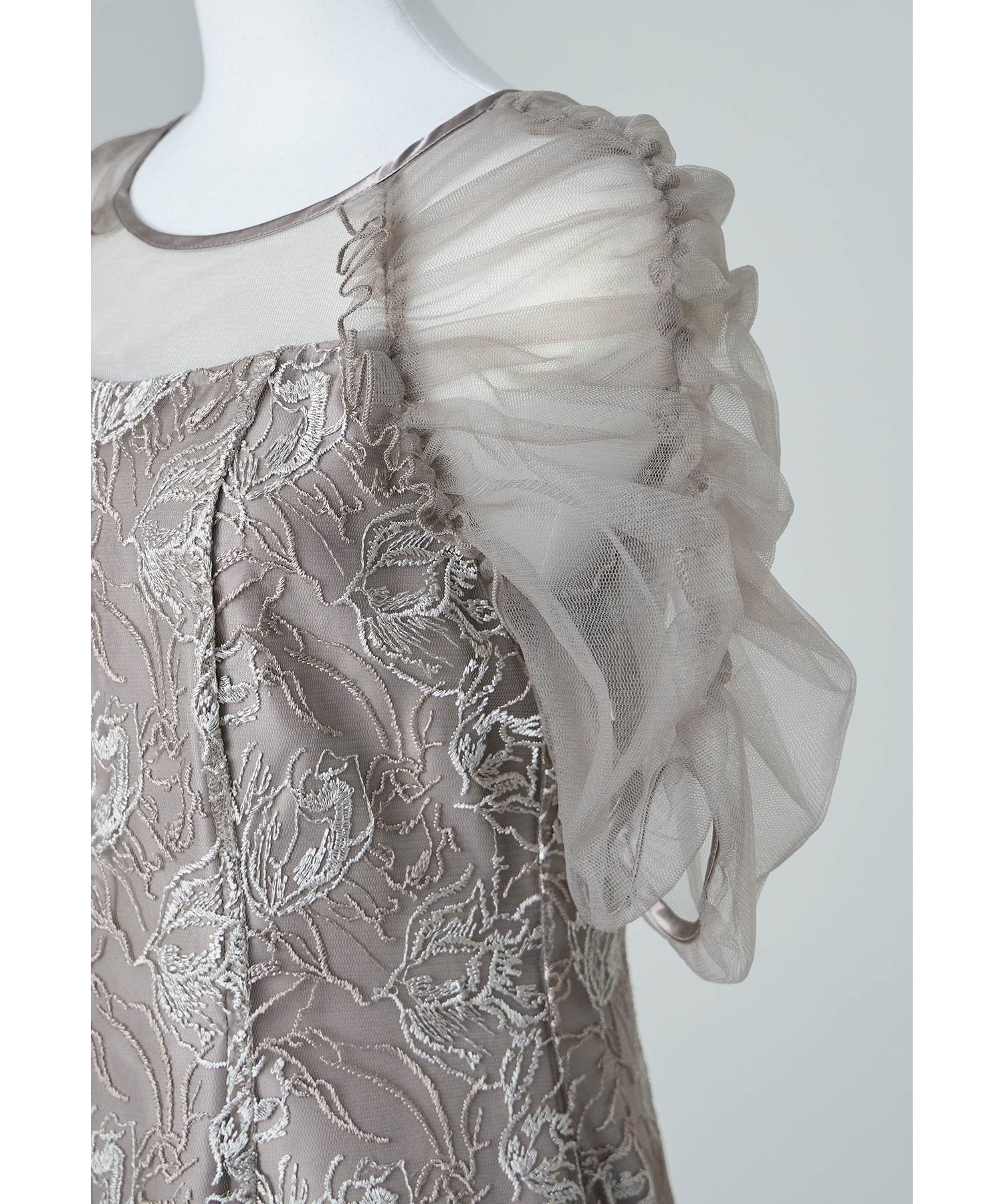 刺繍レースギャザースリーブドレス パーティードレス 結婚式 花柄 レース チュール シアー フレア フェミニン 可愛い お呼ばれ パーティー 二次会 披露宴 謝恩会 成人式 同窓会 卒業式