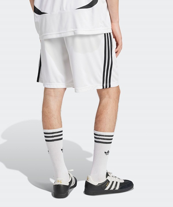 [ADIDAS] ショートパンツ TEAMGEIST ホワイト Qoo10 adidas TEAMGEIST ショート丈 ハーフパ