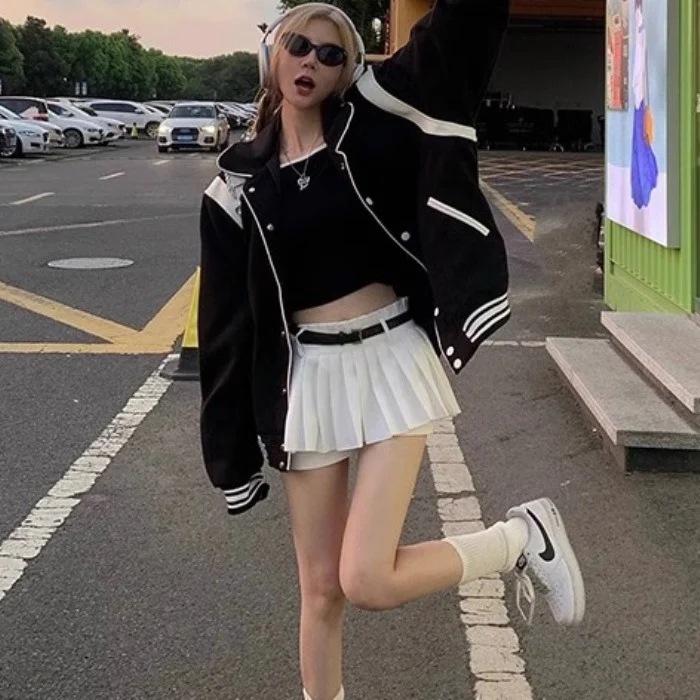 スタジャン レディース 韓国 ファッション モノトーン アメカジ 男女兼用 バックロゴ バイカラー バックシャン おしゃれ オーバーサイズ スタジャン レディース 韓国 ファッション モノトーン アメカジ 男女兼用 バックロゴ バイカラー バックシャン おしゃれ オーバーサイズ