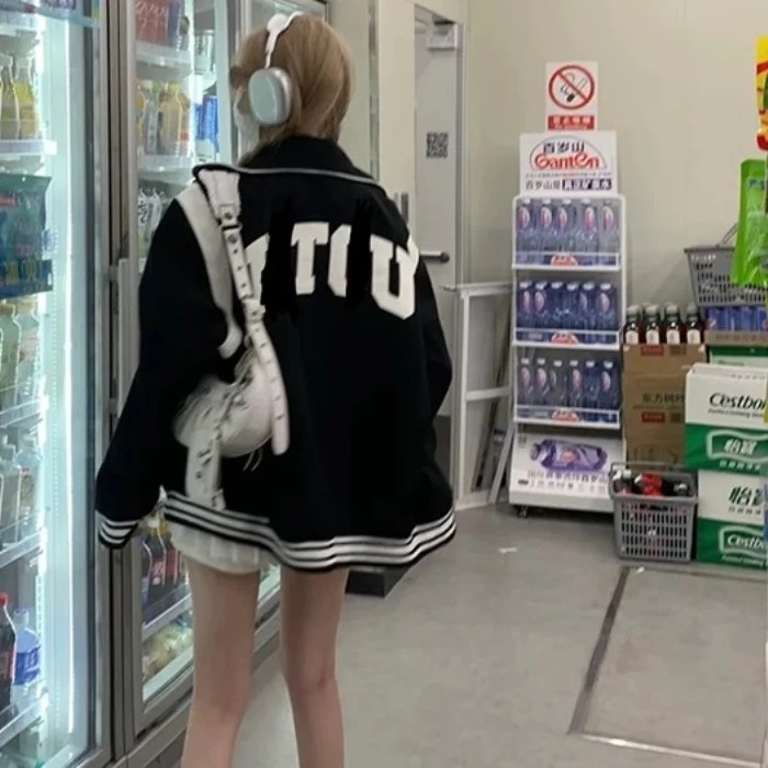 スタジャン レディース 韓国 ファッション モノトーン アメカジ 男女兼用 バックロゴ バイカラー バックシャン おしゃれ オーバーサイズ スタジャン レディース 韓国 ファッション モノトーン アメカジ 男女兼用 バックロゴ バイカラー バックシャン おしゃれ オーバーサイズ