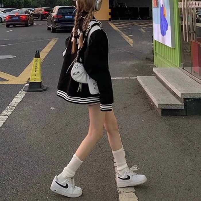 スタジャン レディース 韓国 ファッション モノトーン アメカジ 男女兼用 バックロゴ バイカラー バックシャン おしゃれ オーバーサイズ スタジャン レディース 韓国 ファッション モノトーン アメカジ 男女兼用 バックロゴ バイカラー バックシャン おしゃれ オーバーサイズ