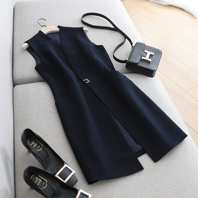 トップス ベスト ロングベスト 袖なし Vネック ウエストベルト かわいい 大人可愛い きれいめ シンプル カジュアル 上品 おしゃれ かっこいい 大人女子 こなれ感 個性的 主役級 存在感 キュート