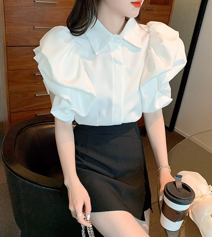 トップス ブラウス 白トップス 袖あり 半袖 パフスリーブ 襟付き レギュラーカラー ふわふわ 前開き かわいい 大人可愛い 大人 上品 おしゃれ お洒落 大人女子 こなれ感 ラブリー キュート トップス ブラウス 白トップス 袖あり 半袖 パフスリーブ 襟付き レギュラーカラー ふわふわ 前開き かわいい 大人可愛い 大人 上品 おしゃれ お洒落 大人女子 こなれ感 ラブリー キュート