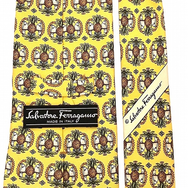 フェラガモ イエロー パイナップル 鳥 総柄 ネクタイ メンズ 【中古】