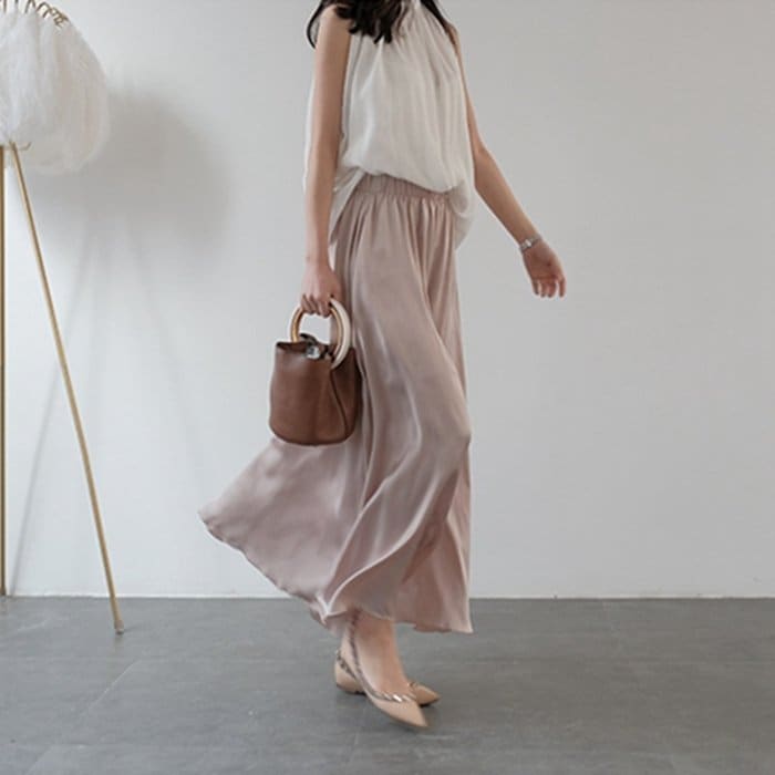 【1つ買うと1つ無料】ワイドパンツ ガウチョパンツ スカーチョ スカンツ 光沢感あり 体型カバー 美脚 揺れる シルク風 サテン 面 接触冷感 ボトムス 涼しい 【1つ買うと1つ無料】ワイドパンツ ガウチョパンツ スカーチョ スカンツ 光沢感あり 体型カバー 美脚 揺れる シルク風 サテン 面 接触冷感 ボトムス 涼しい