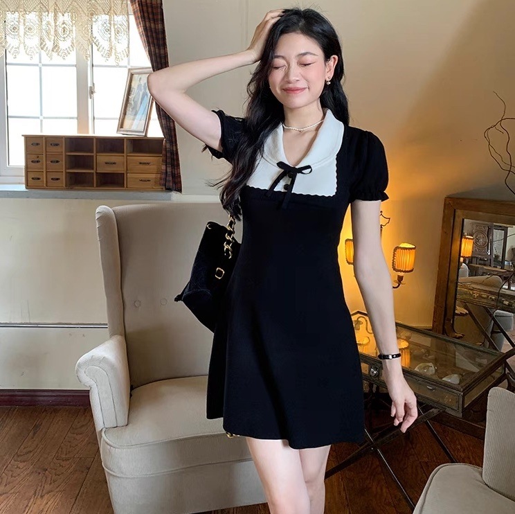 レディース ワンピース ミニ ショート 半袖 パフスリーブ Vネック 襟付き 丸襟 りぼんタイ Aライン 切り替え ドッキング フェミニン ボタン 配色 かわいい 大人可愛い シンプル 上品 おしゃれ