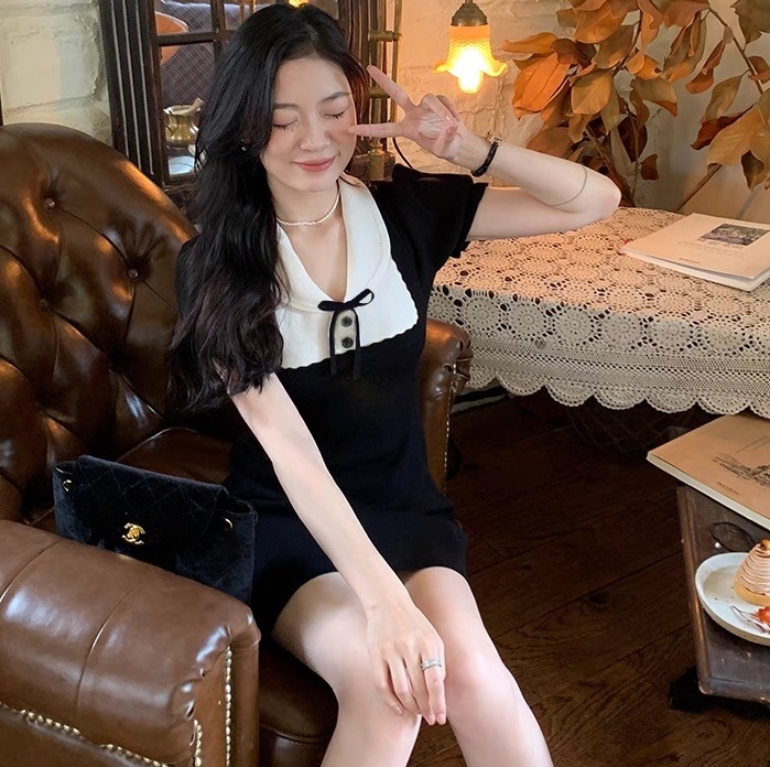 レディース ワンピース ミニ ショート 半袖 パフスリーブ Vネック 襟付き 丸襟 りぼんタイ Aライン 切り替え ドッキング フェミニン ボタン 配色 かわいい 大人可愛い シンプル 上品 おしゃれ