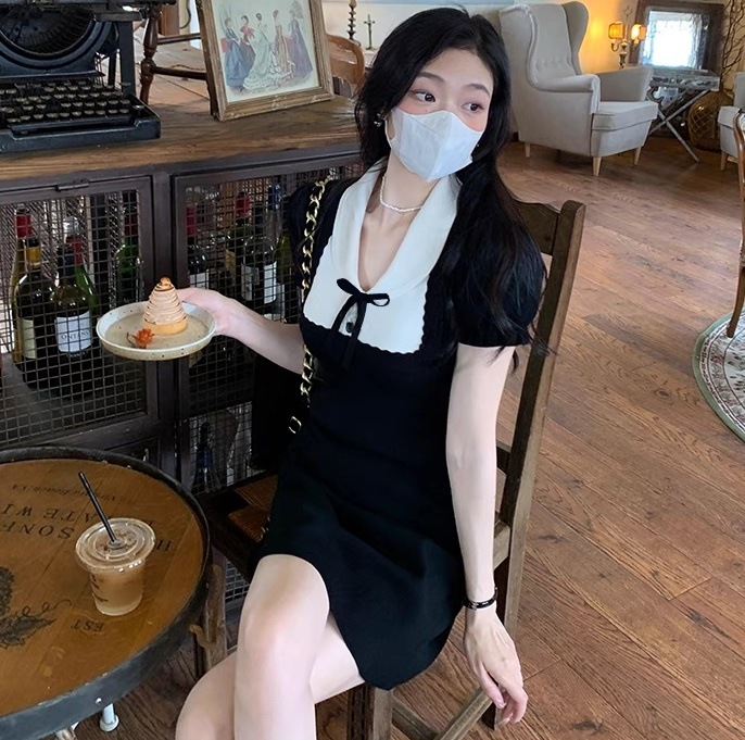 レディース ワンピース ミニ ショート 半袖 パフスリーブ Vネック 襟付き 丸襟 りぼんタイ Aライン 切り替え ドッキング フェミニン ボタン 配色 かわいい 大人可愛い シンプル 上品 おしゃれ