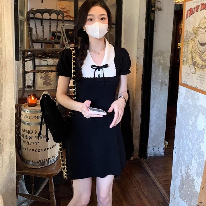 レディース ワンピース ミニ ショート 半袖 パフスリーブ Vネック 襟付き 丸襟 りぼんタイ Aライン 切り替え ドッキング フェミニン ボタン 配色 かわいい 大人可愛い シンプル 上品 おしゃれ