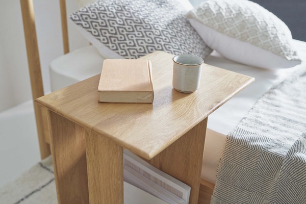 サイドテーブル MTK-301NA 木製サイドテーブル ナイトテーブル オーク 無垢材 ナチュラル 天然木 おしゃれ 北欧 モダン シンプル 収納 マガジンラック 寝室 ソファサイド ベッドサイド サイドテーブル MTK-301NA 木製サイドテーブル ナイトテーブル オーク 無垢材 ナチュラル 天然木 おしゃれ 北欧 モダン シンプル 収納 マガジンラック 寝室 ソファサイド ベッドサイド