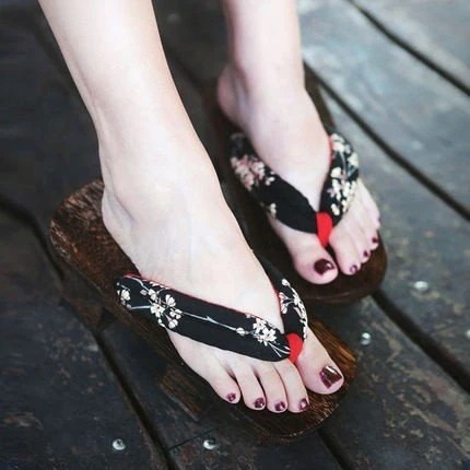 【幸運】き下駄 レディース げた 祭り 花火大会 浴衣 着物 鼻緒 デート 二枚歯 厚底下駄 女物下駄 厚底 履物 痛くない 歩きやすい 滑り止め 新作 【幸運】き下駄 レディース げた 祭り 花火大会 浴衣 着物 鼻緒 デート 二枚歯 厚底下駄 女物下駄 厚底 履物 痛くない 歩きやすい 滑り止め 新作