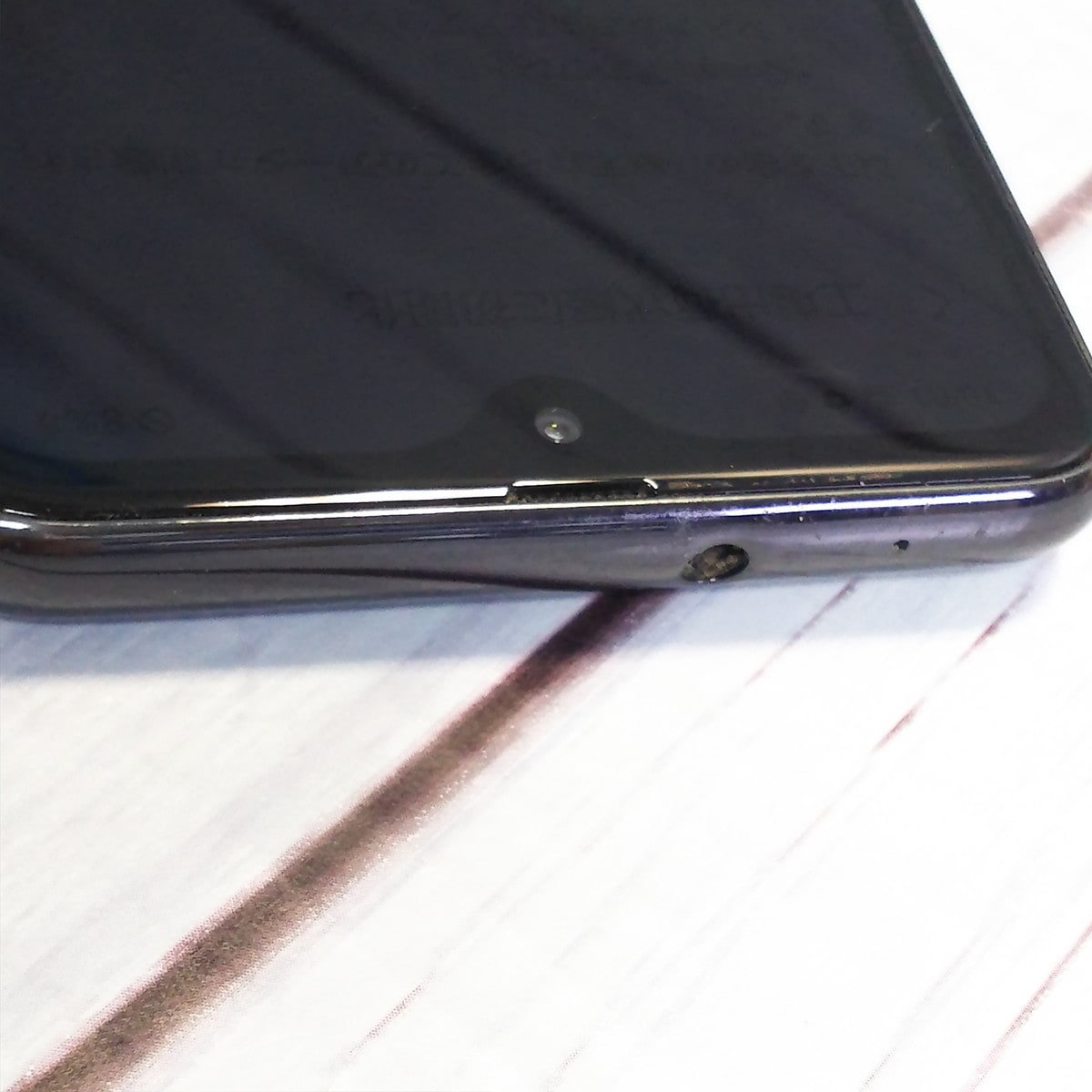【送料無料】au Galaxy A20 SCV46 Black 本体 白ロム SIMロック解除済み SIMフリー 390198