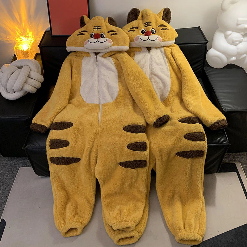 【2025新作】[即納]キャラ 着ぐるみ 修学旅行 レディース セットアップ ルームウェア パジャマお揃い 秋冬 着ぐるみ 品質良い