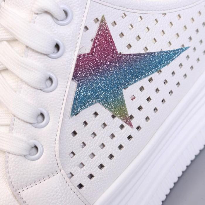 スニーカー サンダル レディース 厚底 通気性 透け感 星 メッシュ シースルー つっかけ フラット ヒール8cm かかとなし 靴 美脚 シルバー 虹色 22.025.0 スニーカー サンダル レディース 厚底 通気性 透け感 星 メッシュ シースルー つっかけ フラット ヒール8cm かかとなし 靴 美脚 シルバー 虹色 22.025.0