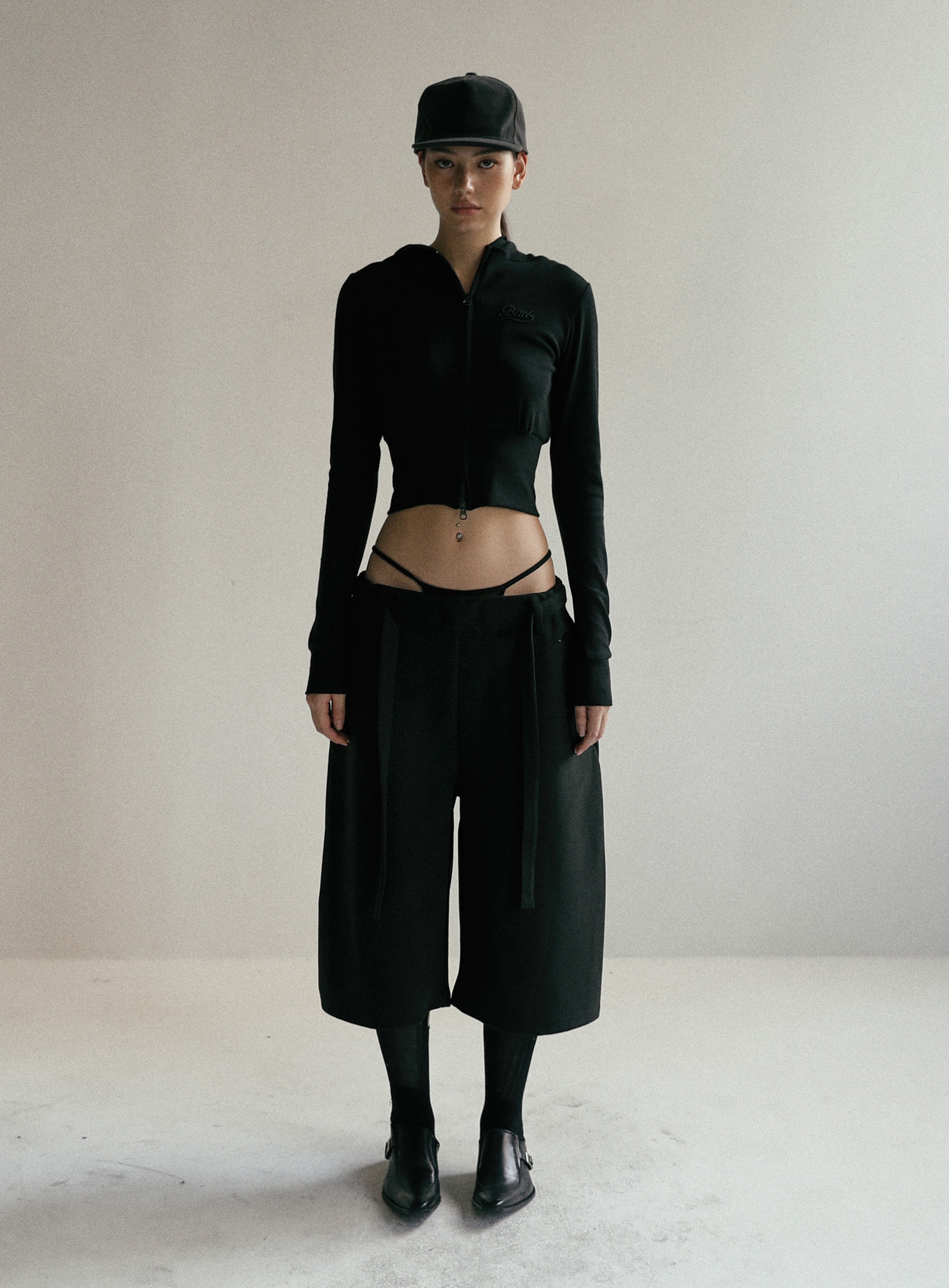 【BADBLOOD】[UNISEX] BEYOND SOFT HOOD CARDIGAN : BLACK