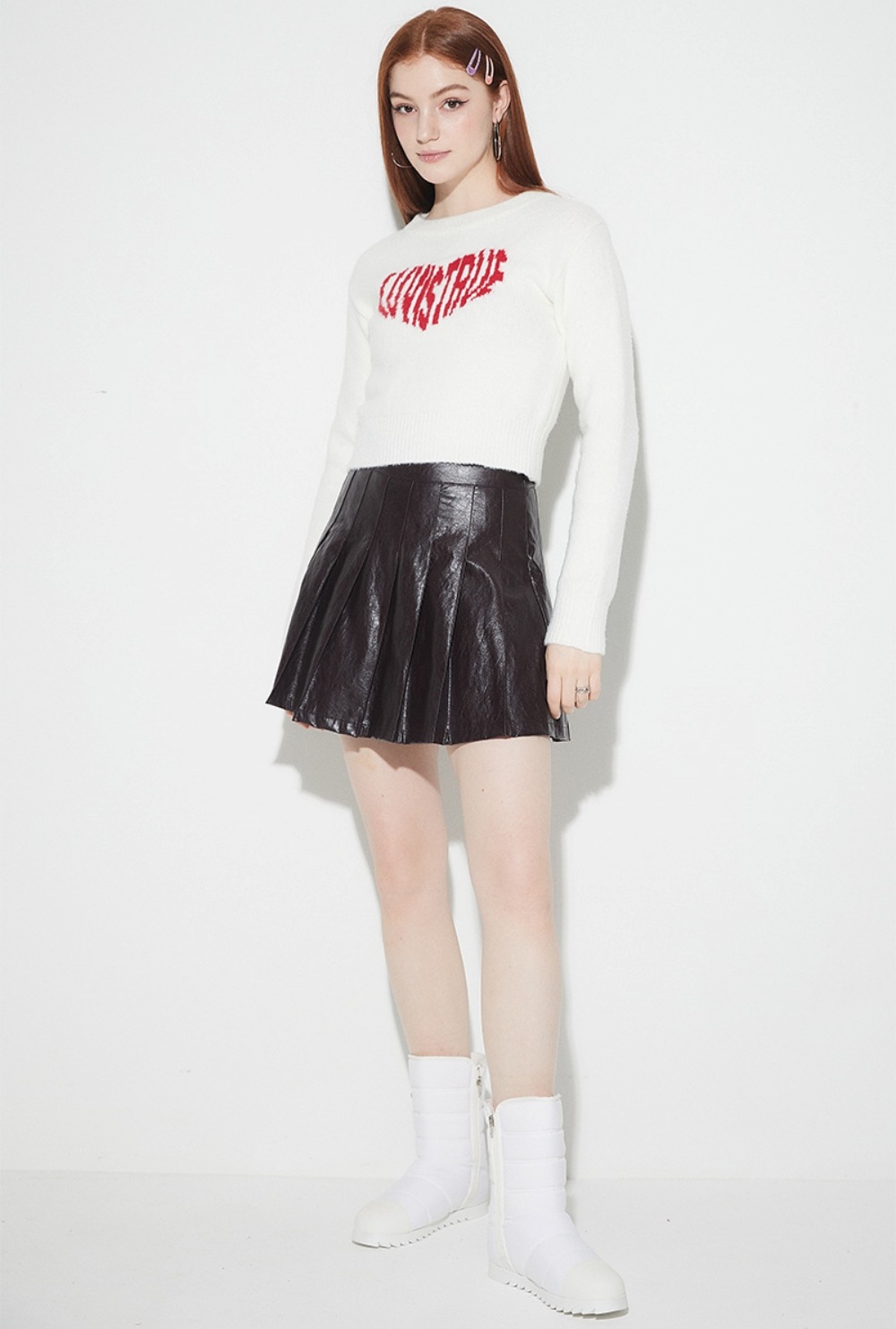 IVE WONYOUNG 着用/OW HEART LOGO KNIT