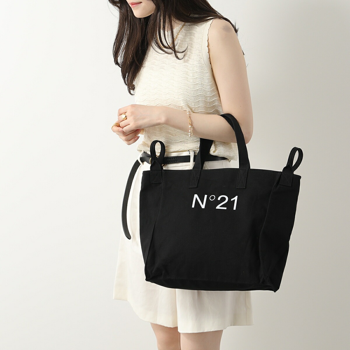 N21 KIDS ヌメロヴェントゥーノ キッズ トートバッグ N21926 N0352 レディース ガールズ コットンキャンバス ロゴ ハンドバッグ 鞄 0N900 N21 KIDS ヌメロヴェントゥーノ キッズ トートバッグ N21926 N0352 レディース ガールズ コットンキャンバス ロゴ ハンドバッグ 鞄 0N900