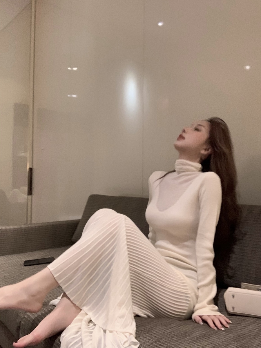 1色FREEコート2点セット韓国セミタートルネックニットワンピ女子秋冬フレンチ優しい雰囲気スカートスリムウエストポーチヒップフィッシュテールロングスカート