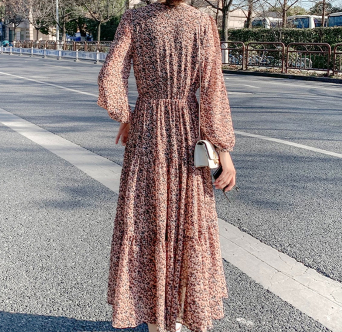 ワンピース デート フレアワンピース ロング ロング丈 透け感 シースルー かわいい 大人可愛い きれいめ シンプル カジュアル 大人 上品 おしゃれ お洒落 主役級 存在感 柄 花柄 小花柄 春 秋 ワンピース デート フレアワンピース ロング ロング丈 透け感 シースルー かわいい 大人可愛い きれいめ シンプル カジュアル 大人 上品 おしゃれ お洒落 主役級 存在感 柄 花柄 小花柄 春 秋