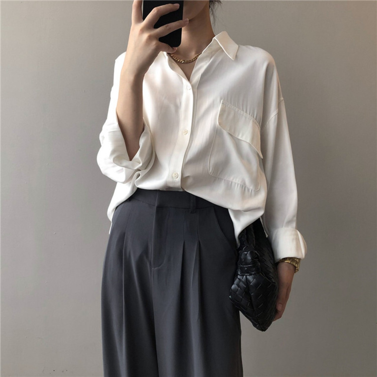 デザインシャツ 無地 長袖 ブラウス 3色 レディース トップス シンプル カジュアル おしゃれ エレガント 春 秋 オフィス 通勤 お出かけ ショッピング カフェ M L ゆったり ホワイト デザインシャツ 無地 長袖 ブラウス 3色 レディース トップス シンプル カジュアル おしゃれ エレガント 春 秋 オフィス 通勤 お出かけ ショッピング カフェ M L ゆったり ホワイト