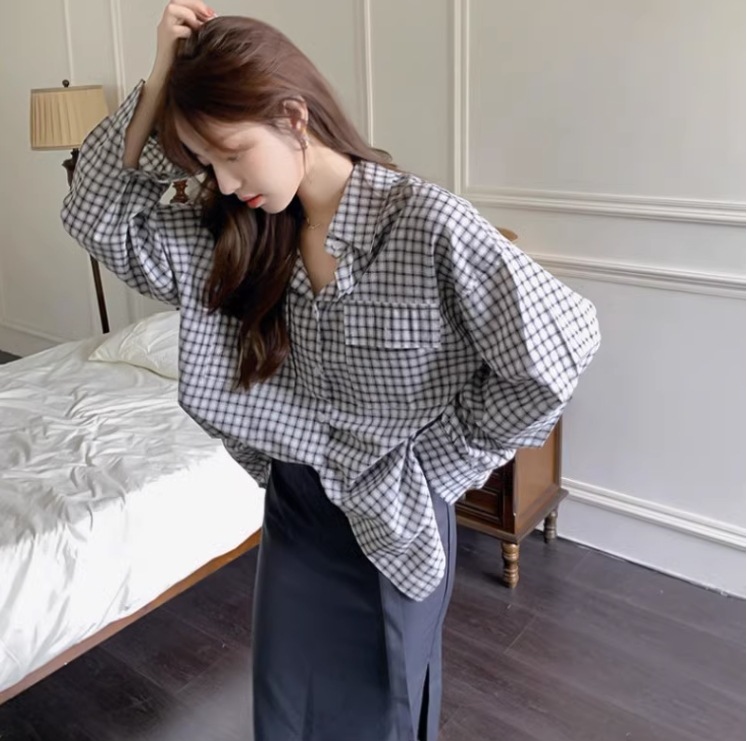 ルーズ長袖チェック柄シャツ オーバーサイズシャツ レディース トップス シャツ ブラウス ロング 長袖 ボリューム袖 Vネック 襟付き ワイド ストレート Iライン ルーズ長袖チェック柄シャツ オーバーサイズシャツ レディース