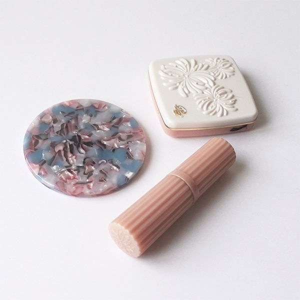 Qoo10] KOBE VERY VERY 手鏡 おしゃれ ＃ コンパクトミラー 小