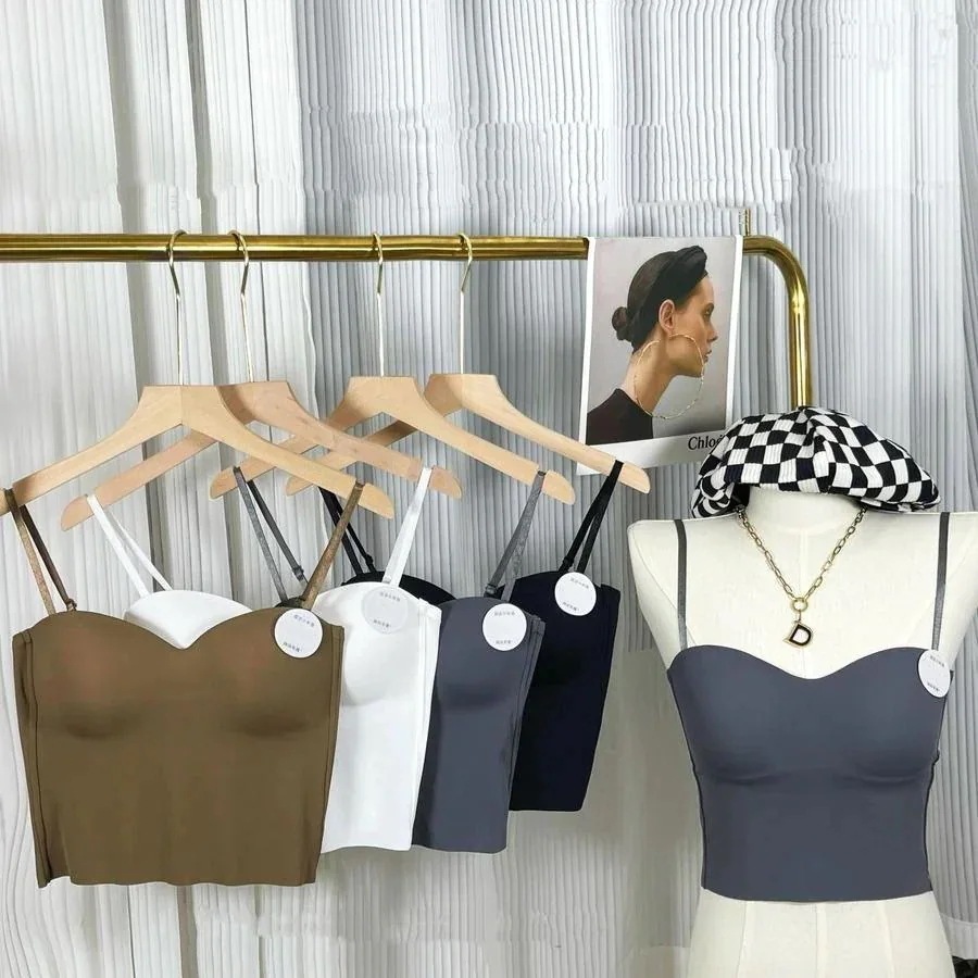 1つ買うと1つ無料メガ割 ノースリーブ カップ付きインナー 新作 韓国ファッション 無地 アイスシルク キャミソール ブラトップ レディース きキャミソール ナイトブラ リラックスブラ 1つ買うと1つ無料メガ割 ノースリーブ カップ付きインナー 新作 韓国ファッション 無地 アイスシルク キャミソール ブラトップ レディース きキャミソール ナイトブラ リラックスブラ