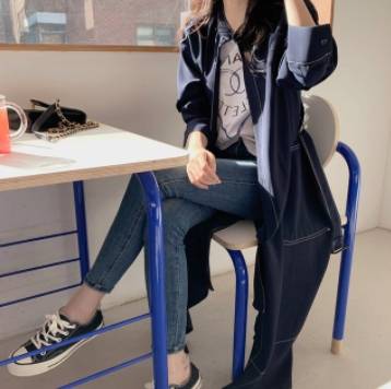 ワンピース ミモレ丈 レディース 長袖 秋 無地 ネイビー ウエストリボン フロントボタン イベント 休日 お出かけ デート コーデ 普段使い OL 通勤 着回し ファッション おしゃれ カジュアル ワンピース ミモレ丈 レディース 長袖 秋 無地 ネイビー ウエストリボン フロントボタン イベント 休日 お出かけ デート コーデ 普段使い OL 通勤 着回し ファッション おしゃれ カジュアル