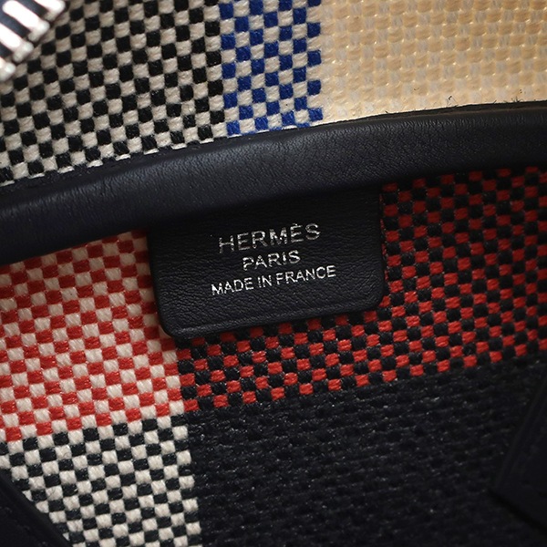 エルメス HERMES 2WAYバッグ ヴィクトリア3 フール トゥ ミニ スイフト トワルマドラスヴァイキング マリン×エクリュ×ブラック×ブリック×インディゴ シルバー金具 ショルダー B刻印(2 エルメス HERMES 2WAYバッグ ヴィクトリア3 フール トゥ ミニ スイフト トワルマドラスヴァイキング マリン×エクリュ×ブラック×ブリック×インディゴ シルバー金具 ショルダー B刻印(2