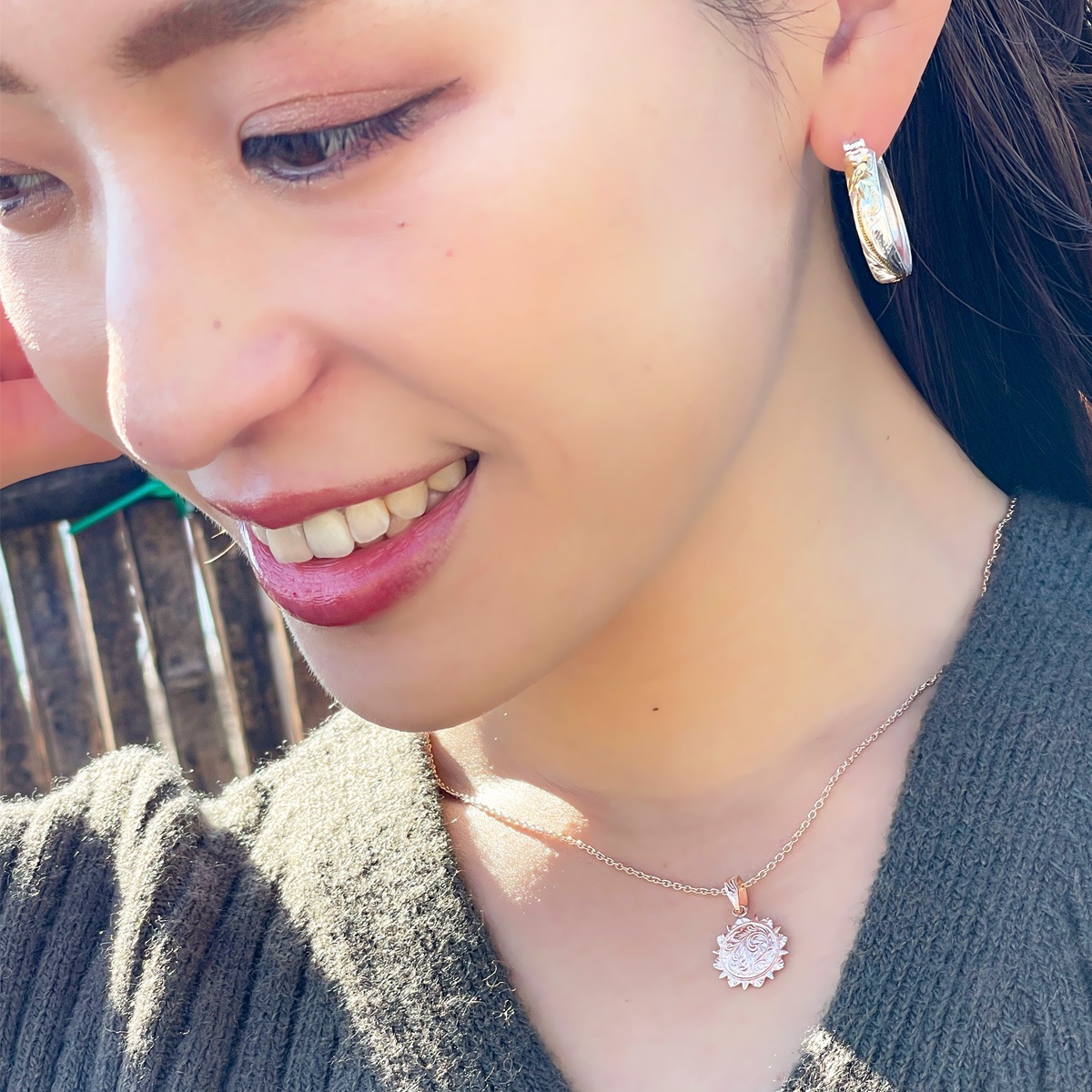 ネックレス サージカルステンレス製 ハワイアンジュエリー 太陽モチーフ スクロール マイレ ネックレス サージカルステンレス製 ハワイアンジュエリー 太陽モチーフ スクロール マイレ