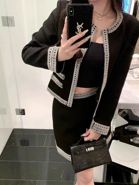 2点購入で200円割引安い 同窓会セットアップ 成人式セットアップ セットアップ 韓国 キラキラ 黒 白 ジャケット カーディガン スカート レディース ビジュー 2点セット 上下セット 無地 ラウン 2点購入で200円割引安い 同窓会セットアップ 成人式セットアップ セットアップ 韓国 キラキラ 黒 白 ジャケット カーディガン スカート レディース ビジュー 2点セット 上下セット 無地 ラウン