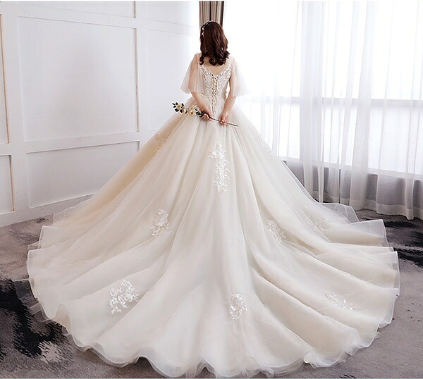 ウェディングドレス マーメイド 白 ライトシャンパン 大きいサイズ 袖あり 着痩せ ぽっちゃり 花嫁 結婚式 二次会 ドレス 編み上げタイプ レース ロングドレス トレーンドレス ウエディングドレス