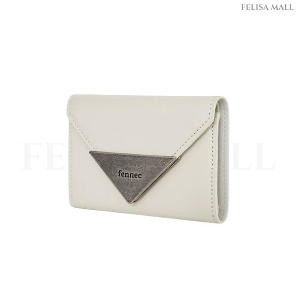 [fennec] MATT TRIANGLE WALLET BROWN / 韓国発 fennec】MATT TRIANGLE WALLET (Fennec/折りたたみ財布