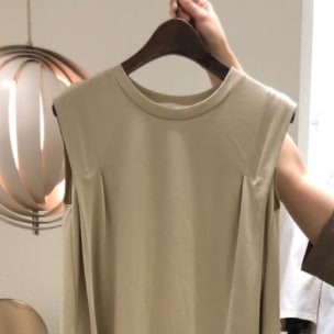 ワンピース 膝丈 袖なし ラウンドネック 細身 ストレート 大人可愛い きれいめ シンプル