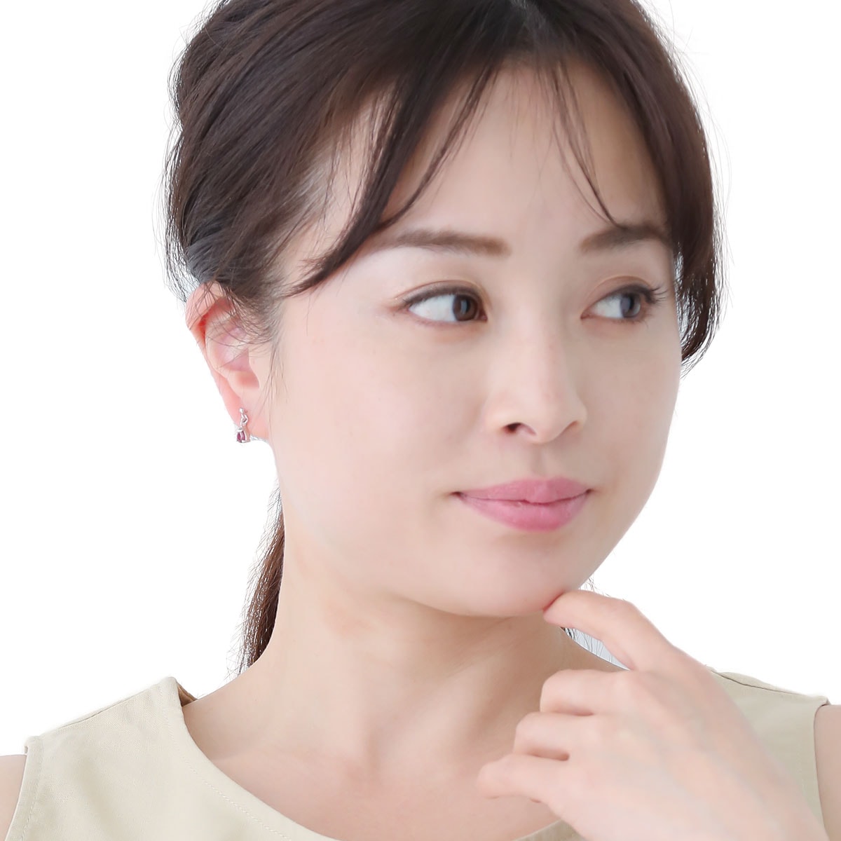 ピアス レディース メンズ シルバー925 ルビー ディアドロップ型 しずく型 揺れる キレイ おし ピアス レディース メンズ シルバー925 ルビー ディアドロップ型 しずく型 揺れる キレイ おし